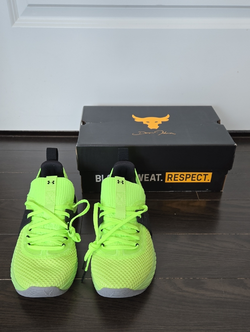 Under Armour Women's Neon Green and Black Athletic Sneakers